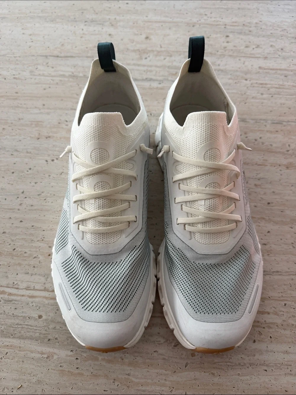 On Cloud 6 Versa -  Lightweight Knit Sneakers in White and Light Gray - Picture 4 of 4